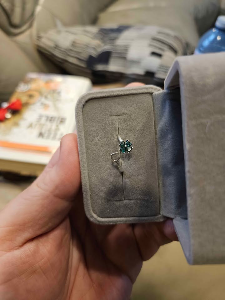 Ladies Ring Size 7 Sterling Silver Band $60 - photo 4