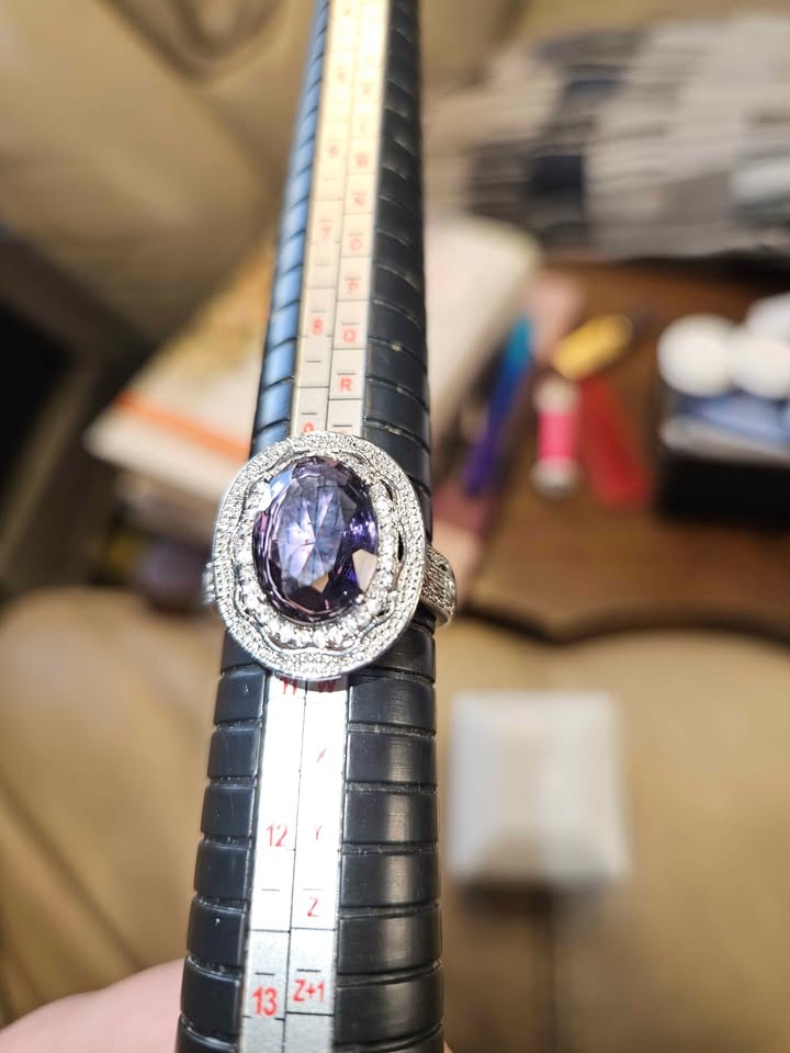 Lady's Ring Size 10 Sterling Silver Purple Crystal Stone $80 - photo 2