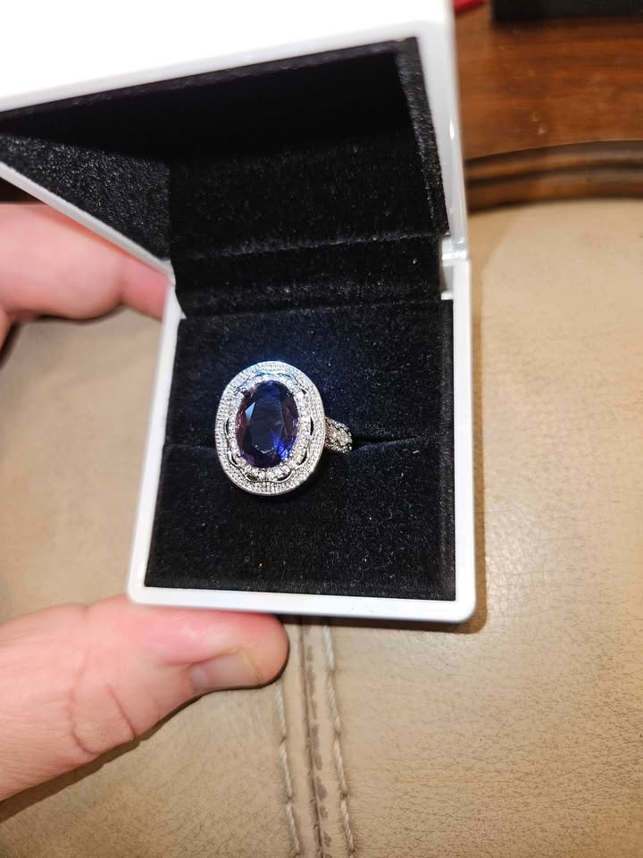 Lady's Ring Size 10 Sterling Silver Purple Crystal Stone $80 - photo 3