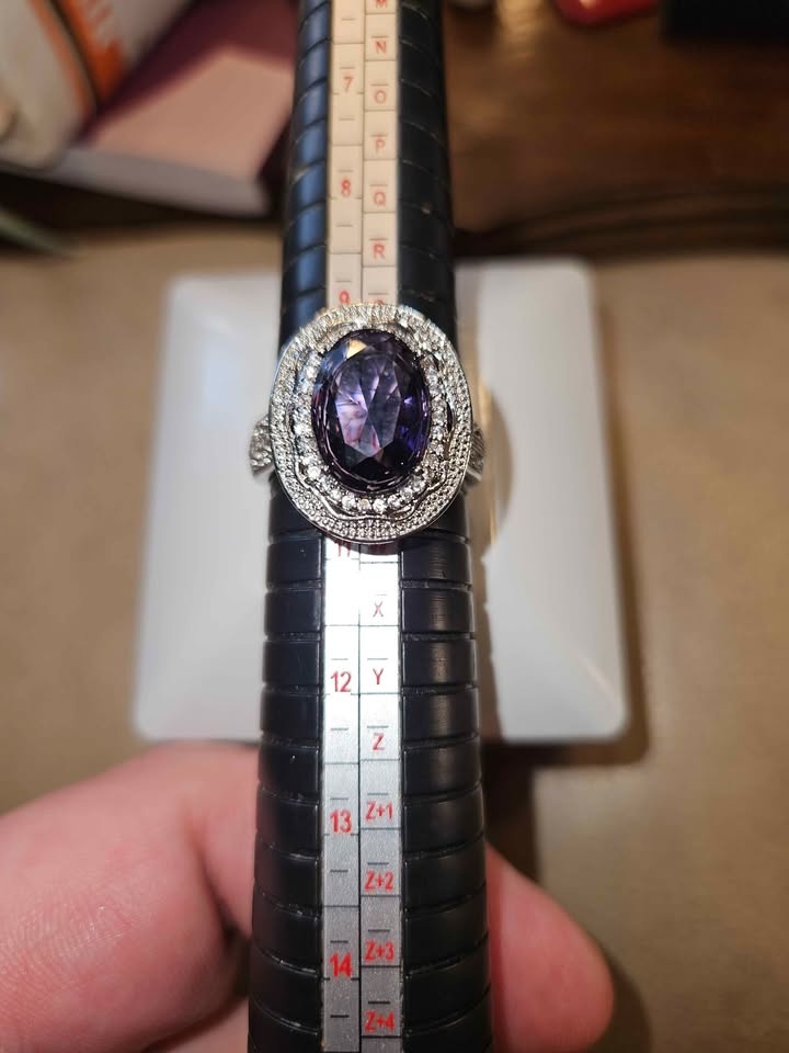 Lady's Ring Size 10 Sterling Silver Purple Crystal Stone $80 - photo 4