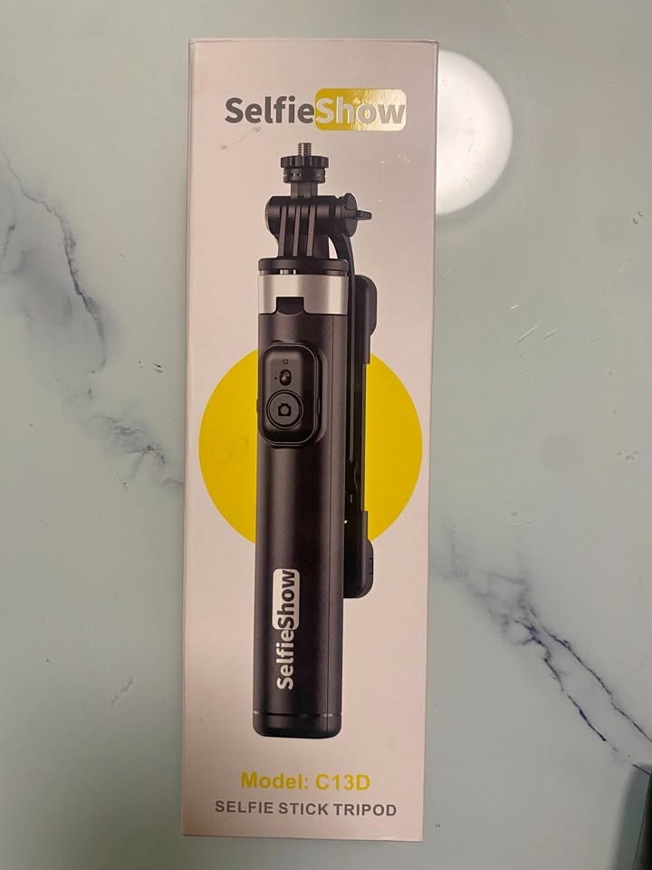 SelfieShow Selfie Stick Tripod Model C13D – New in Box