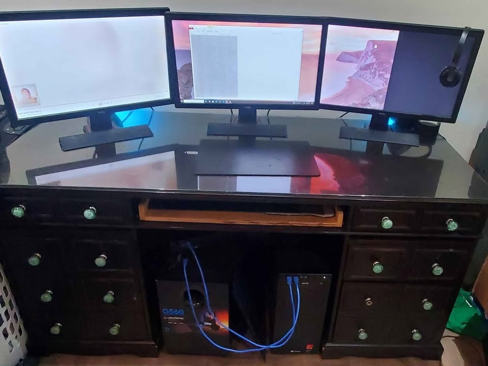 Office Desk CHEAP!