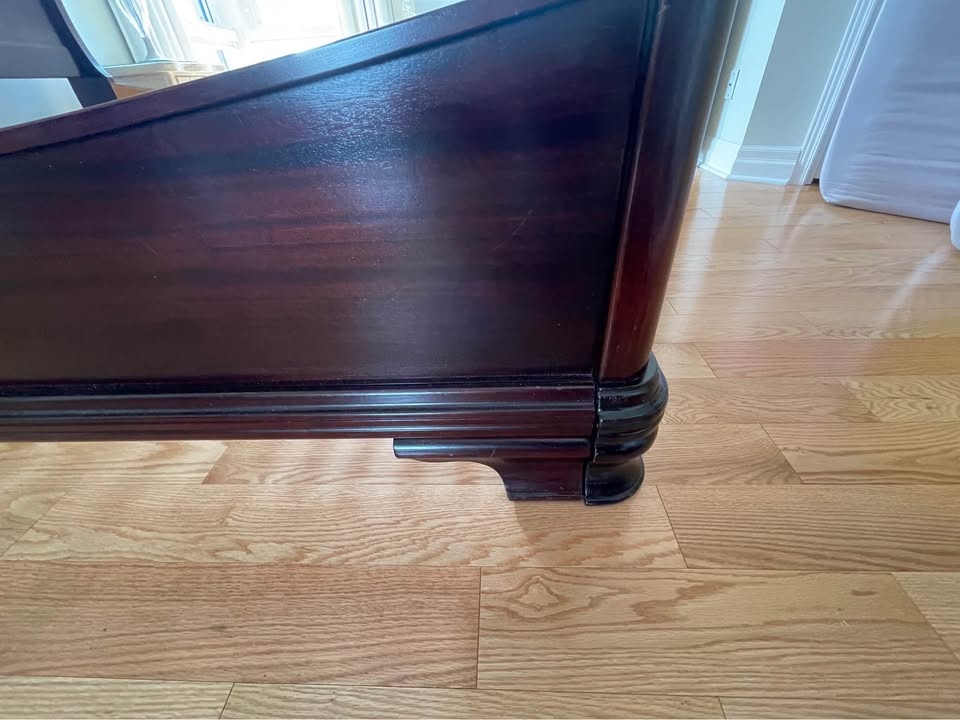 King size bed frame - photo 5