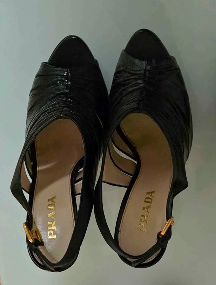 Prada heels - Size 6.5