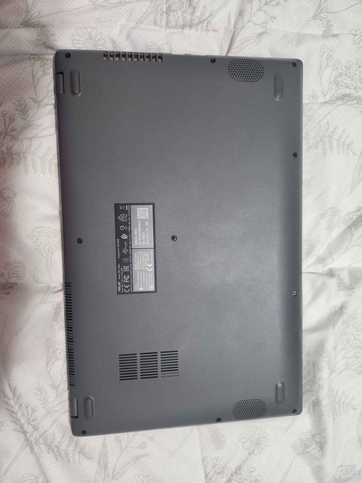 ASUS VivoBook 15 - photo 4