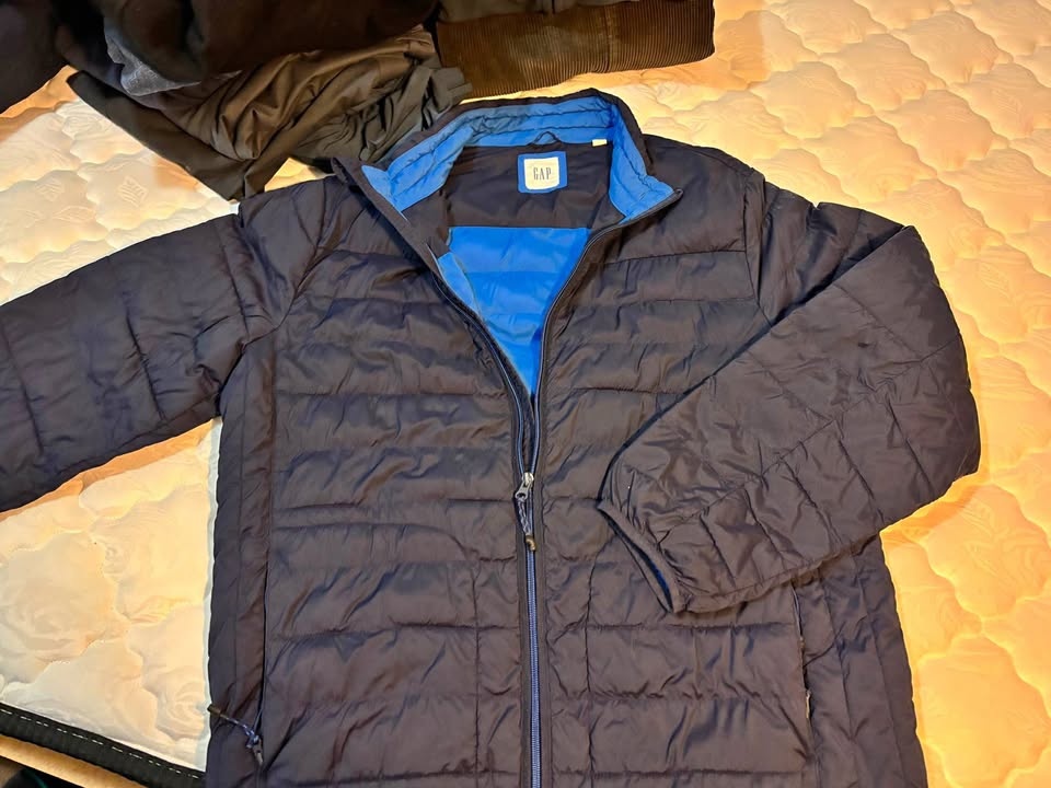 GAP L Lightweight Men's Puffer Jacket
