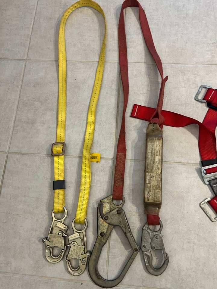 Fall Arrest Harness - photo 2