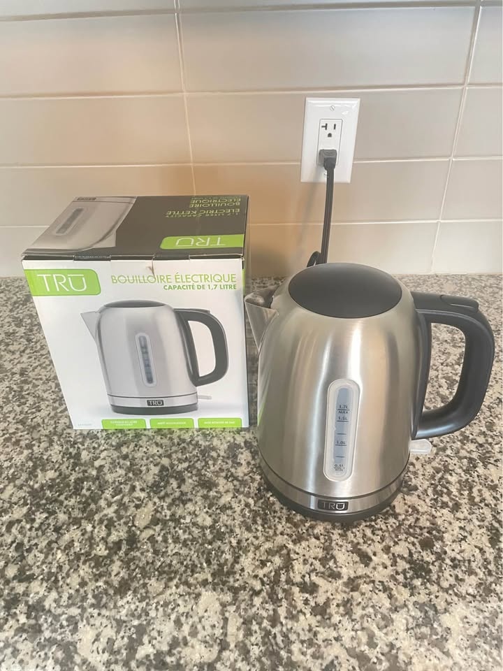 $15 TRU 1.7L Stainless Steel Electric Kettle - photo 2