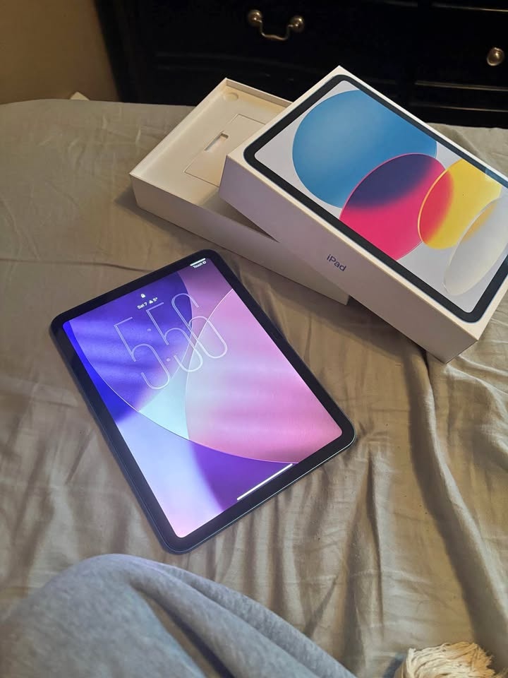 iPad 10th Gen