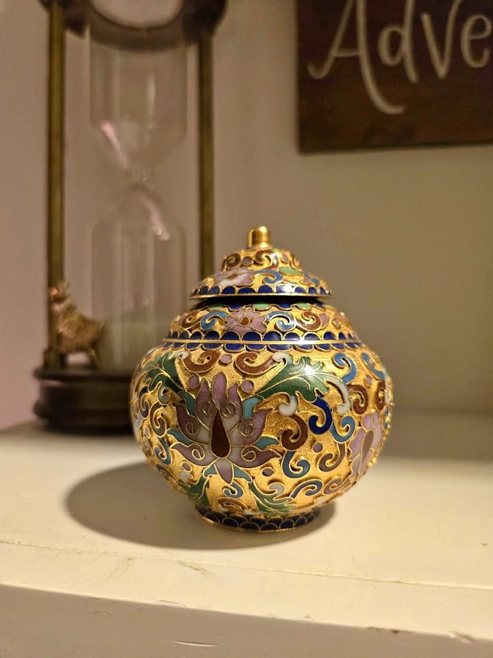 Vintage Chinese Cloisonne Hand-painted Mini Trinket Jar