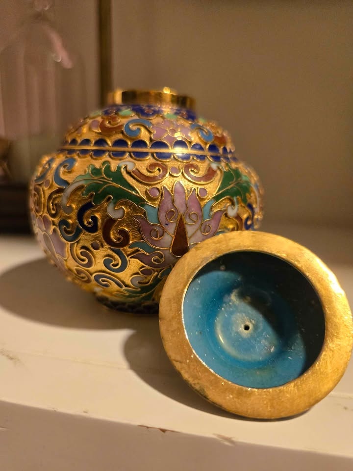 Vintage Chinese Cloisonne Hand-painted Mini Trinket Jar - photo 3
