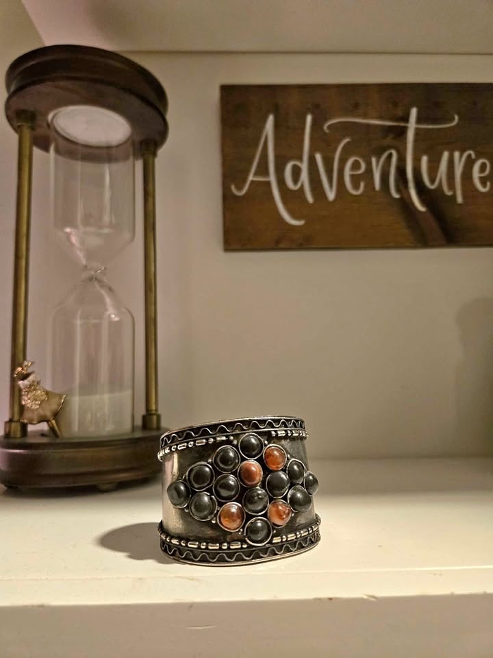 Beautiful metal stone bracelet