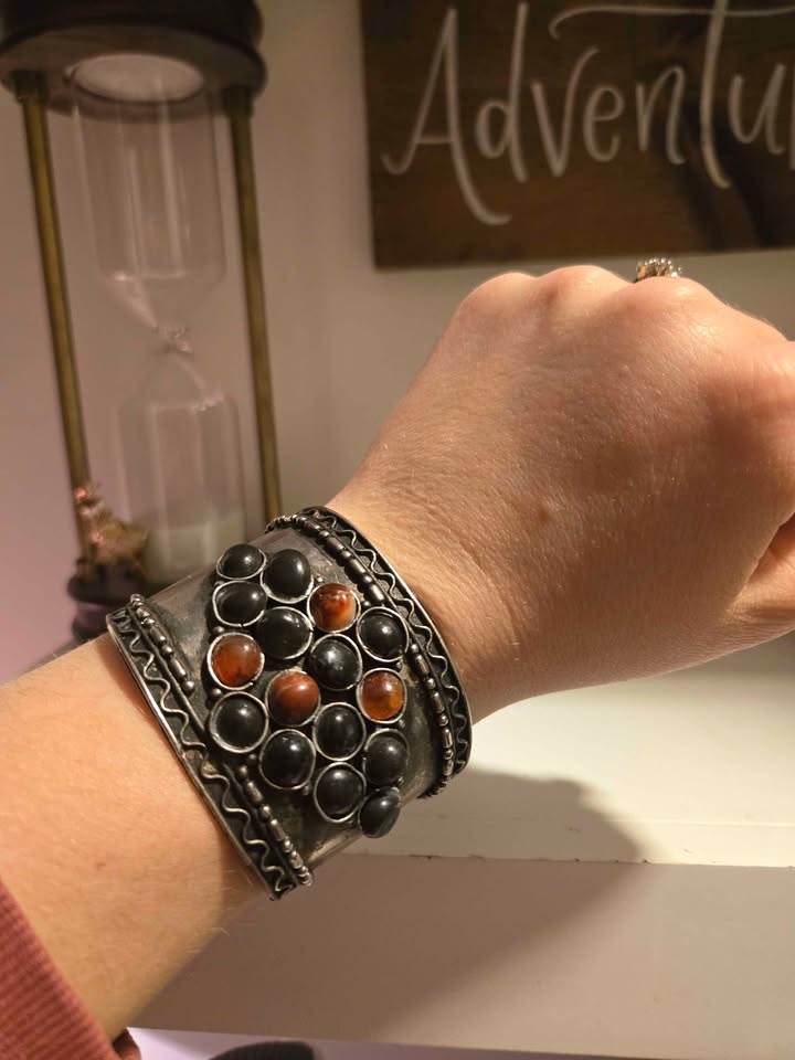 Beautiful metal stone bracelet - photo 5