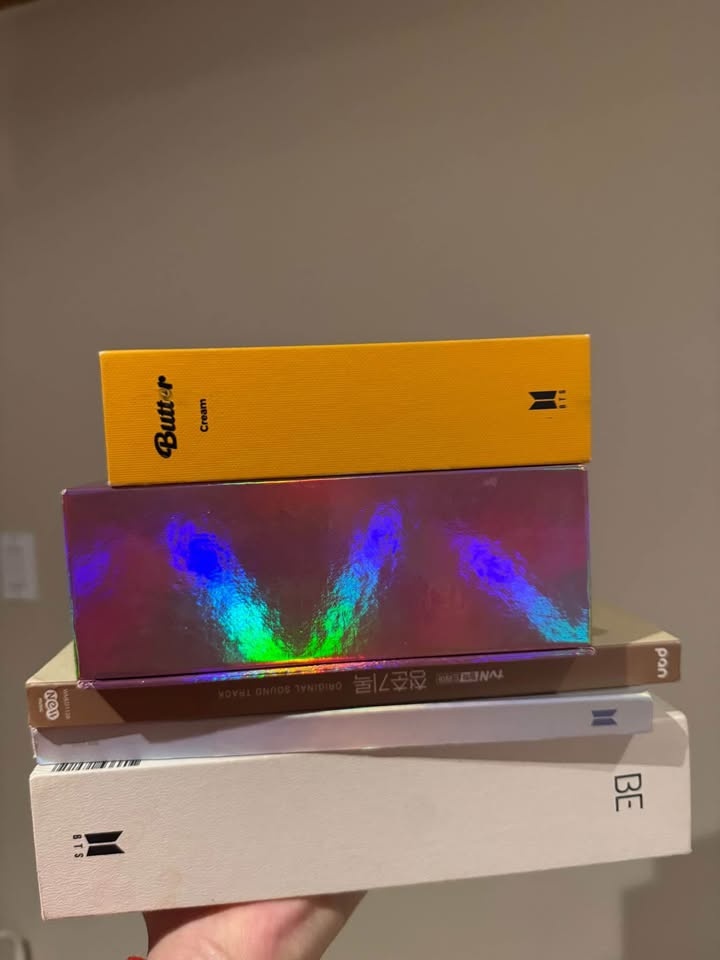 BTS "LOVE YOURSELF 承 HER" CD Album