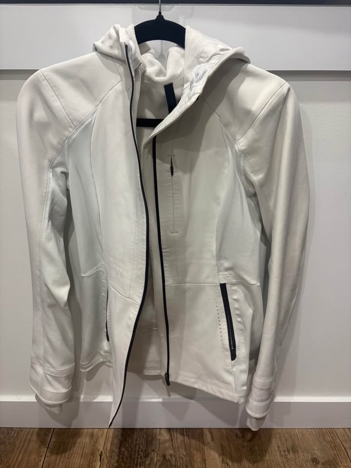 Lululemon white jacket - photo 2