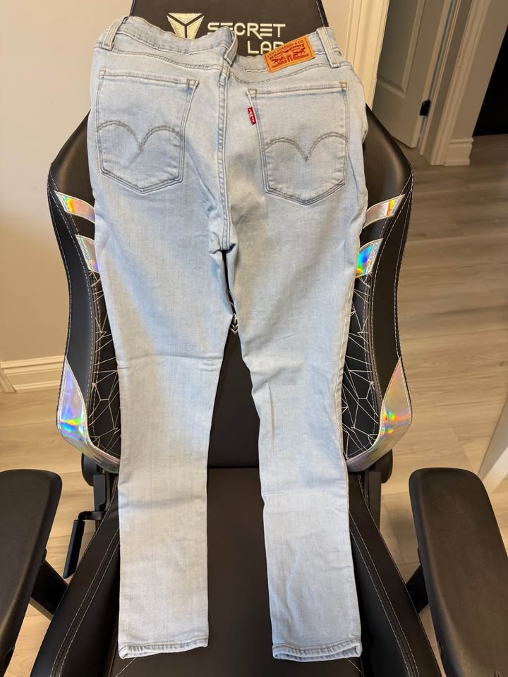 Levi’s 721 High Rise Skinny Jeans - Light Wash Size 27 - photo 3