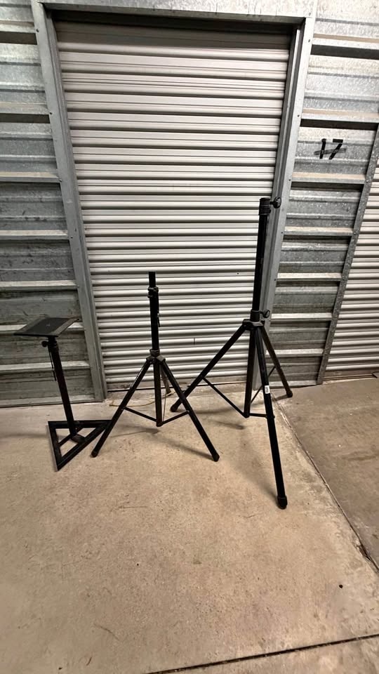 Speaker Stands & Platform Stand Lot On-Stage / JamStands