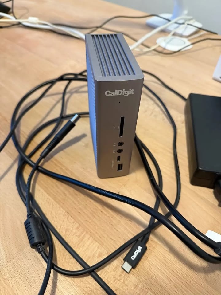 CalDigit TS3 Plus Thunderbolt 3 Dock - photo 3