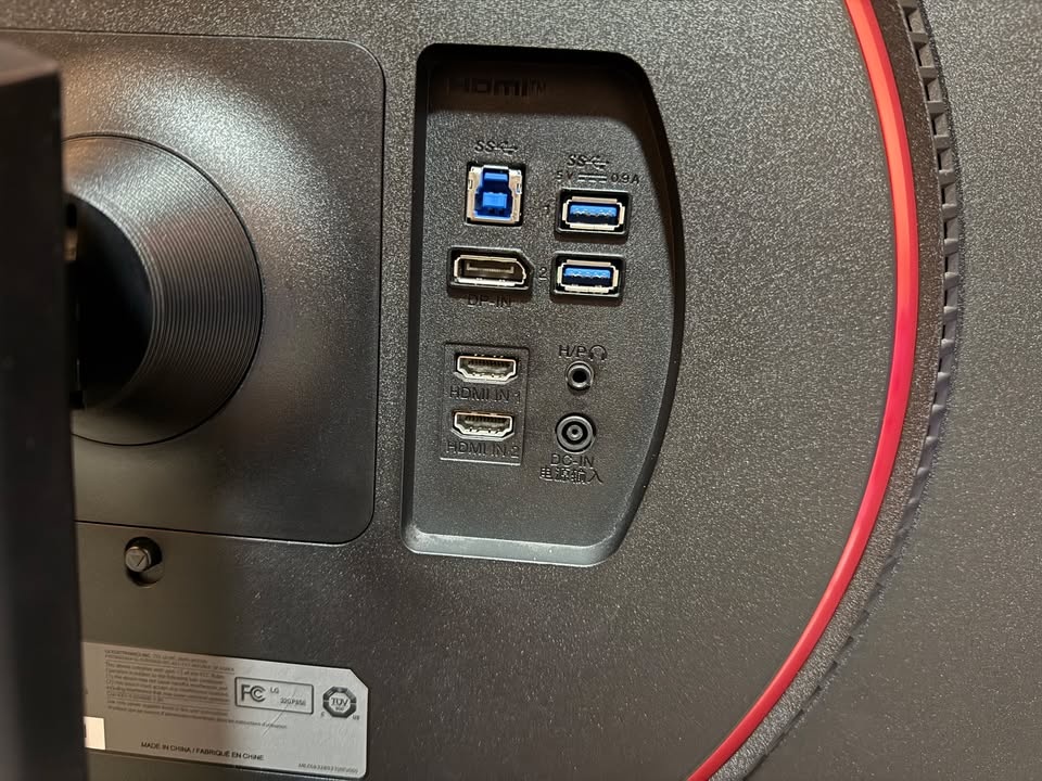 LG 32GP850-B 32" QHD Nano IPS Gaming Monitor - photo 4