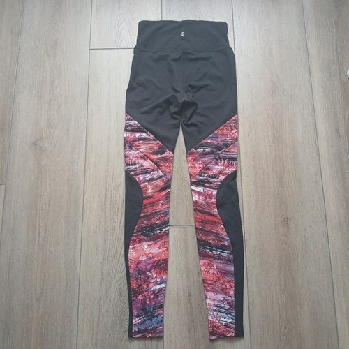 Lululemon Sculpted Panel Leggings - Size 4 - Black & Pink Print - photo 2