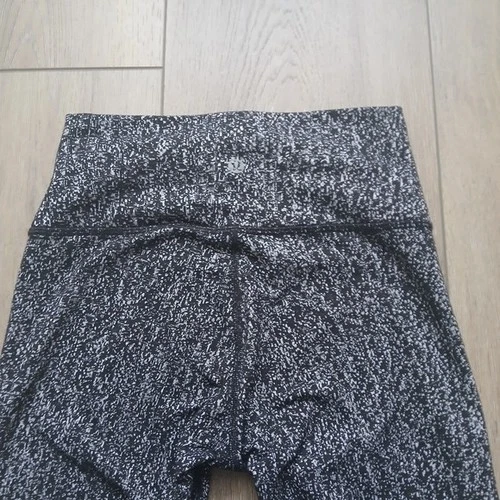 Lululemon Wunder Under Leggings Black & White Print Size 4 - photo 5