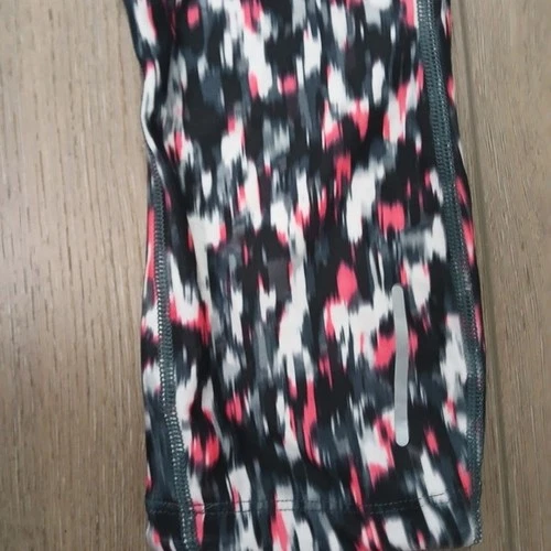 Nike Dri-Fit Cropped Leggings XS Black Pink Abstract Print - photo 4