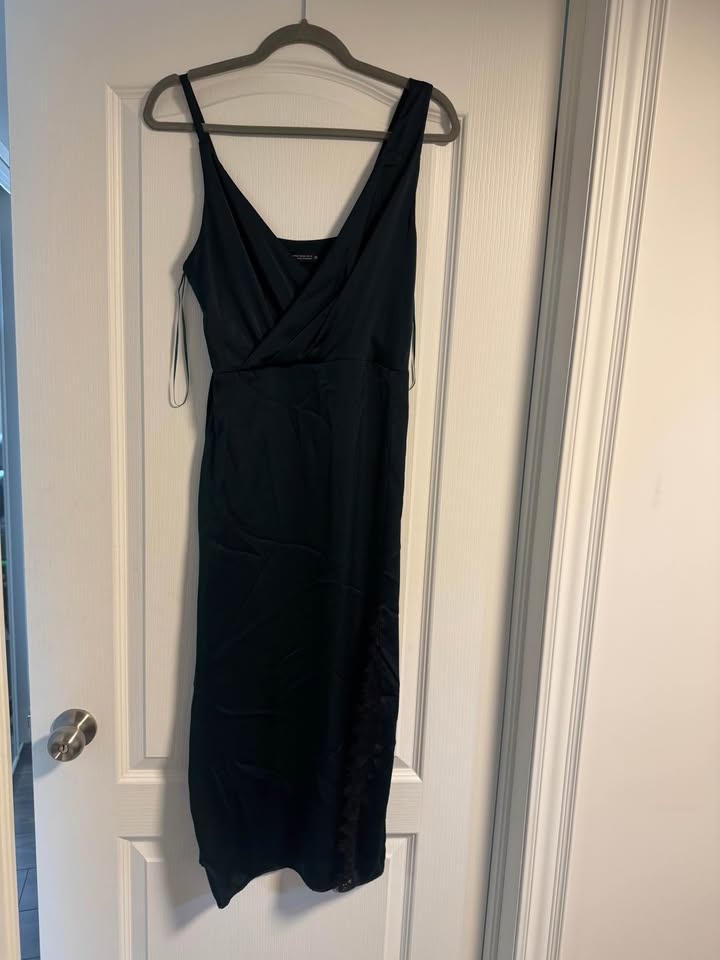 Women’s Clothing Bundle #5: Dresses and Skirt (5 items) - photo 3