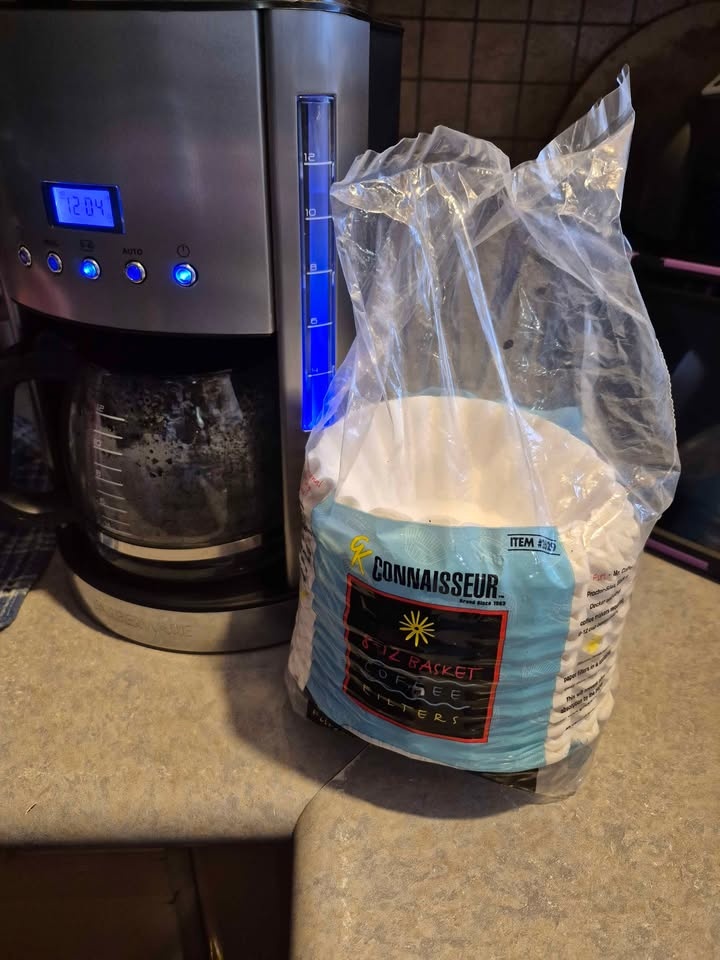 Farberware Coffee Maker and Filters - photo 5