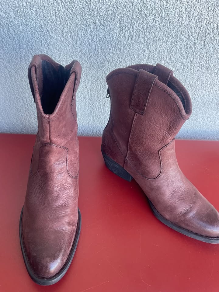 NEW Burgundy Born Wynd Western Ankle Leather Boots Sz 7 - photo 3