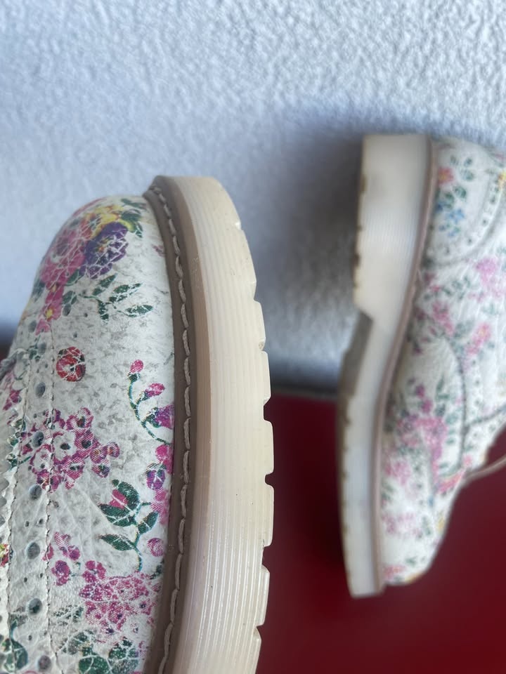 Floral Pattern Italian Leather Shoes - Dr. Martens Style - US 8 - photo 4