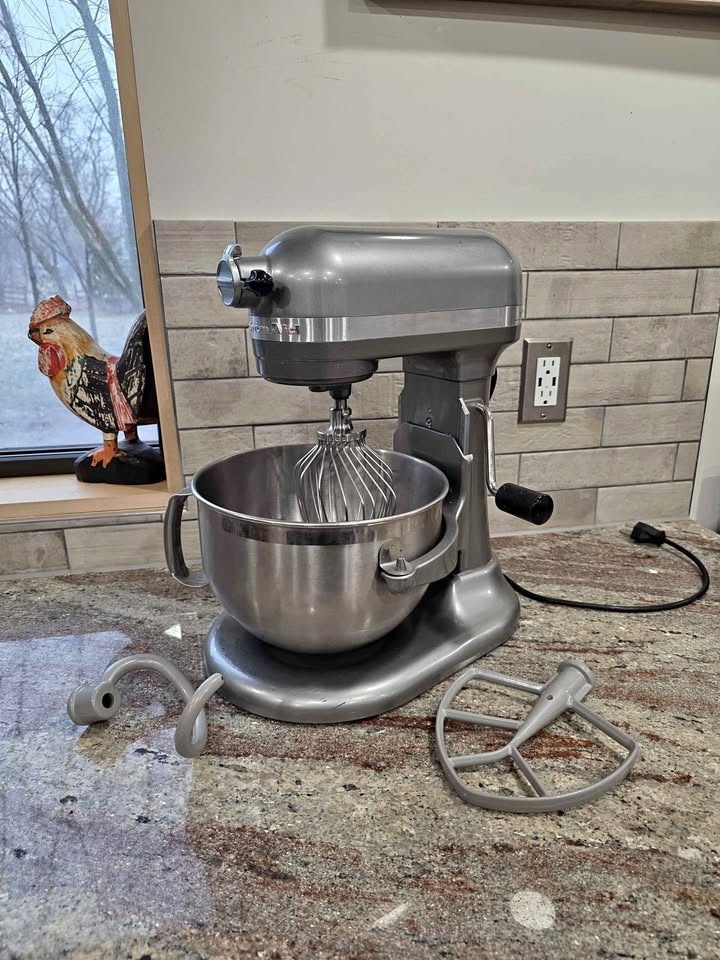 Kitchenaid 590W 6Qt Stand Mixer For Sale