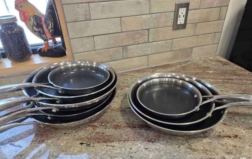 BLOW OUT SALE! Henckels Paradigm 3 Piece Pan Set For Sale! - photo 2