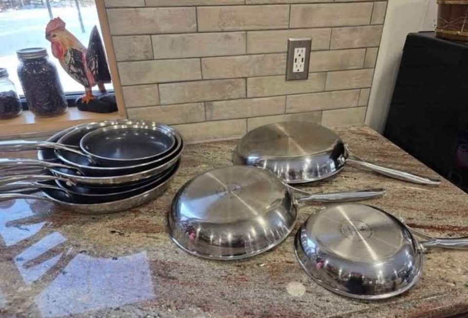BLOW OUT SALE! Henckels Paradigm 3 Piece Pan Set For Sale! - photo 5