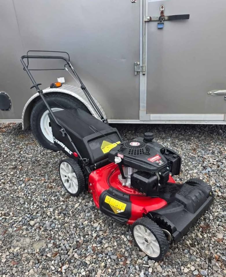 Troy-Bilt 21-inch 159cc Self Propelled Mower - photo 3