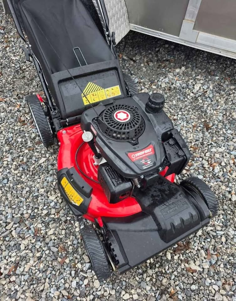 Troy-Bilt 21-inch 159cc Self Propelled Mower - photo 4