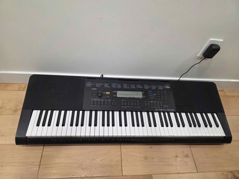 Casio WK-245 Keyboard For Sale - photo 2