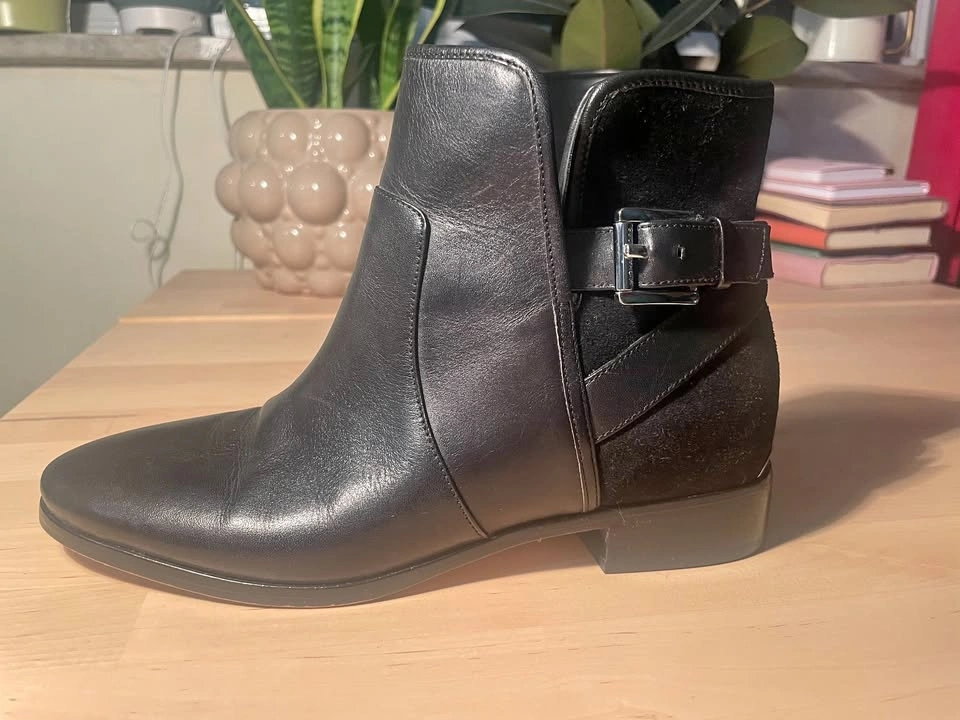 Michael Kors Salem Black Leather/Suede Ankle Booties - Size 7