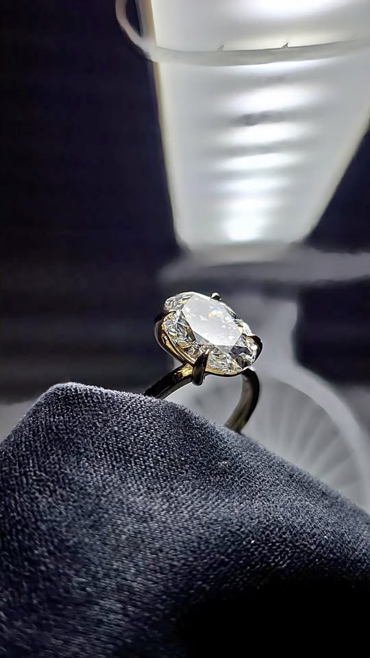 3.00 CT Oval Cut Solitaire Diamond Engagement Ring – Lab Grown,