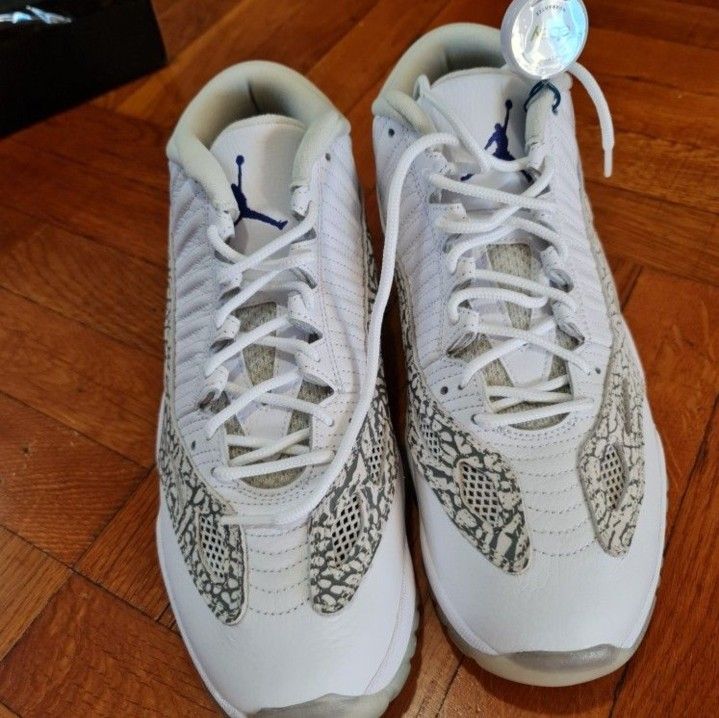 NEW: Air Jordan 11 Retro Low - Sz 10.5US - photo 4