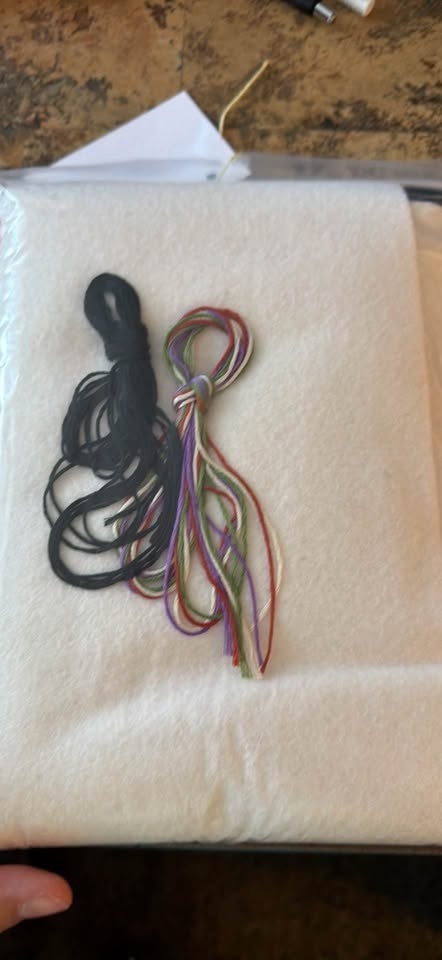 Felt Project Kit - Witch - photo 2
