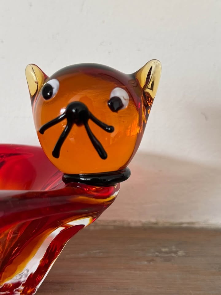 Vintage Mid-Century Art Glass Cat Bowl – Amber & Red Murano Styl - photo 3