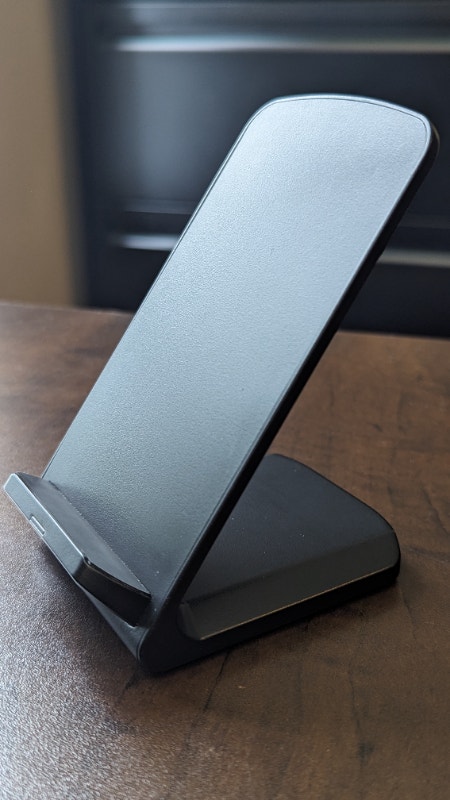 Like New ONN 5W Qi Wireless Charging Stand