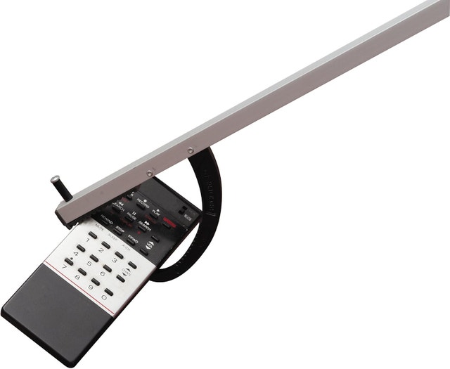 Lifestyle Essentials 32" Metal Hand Held Reacher - photo 3