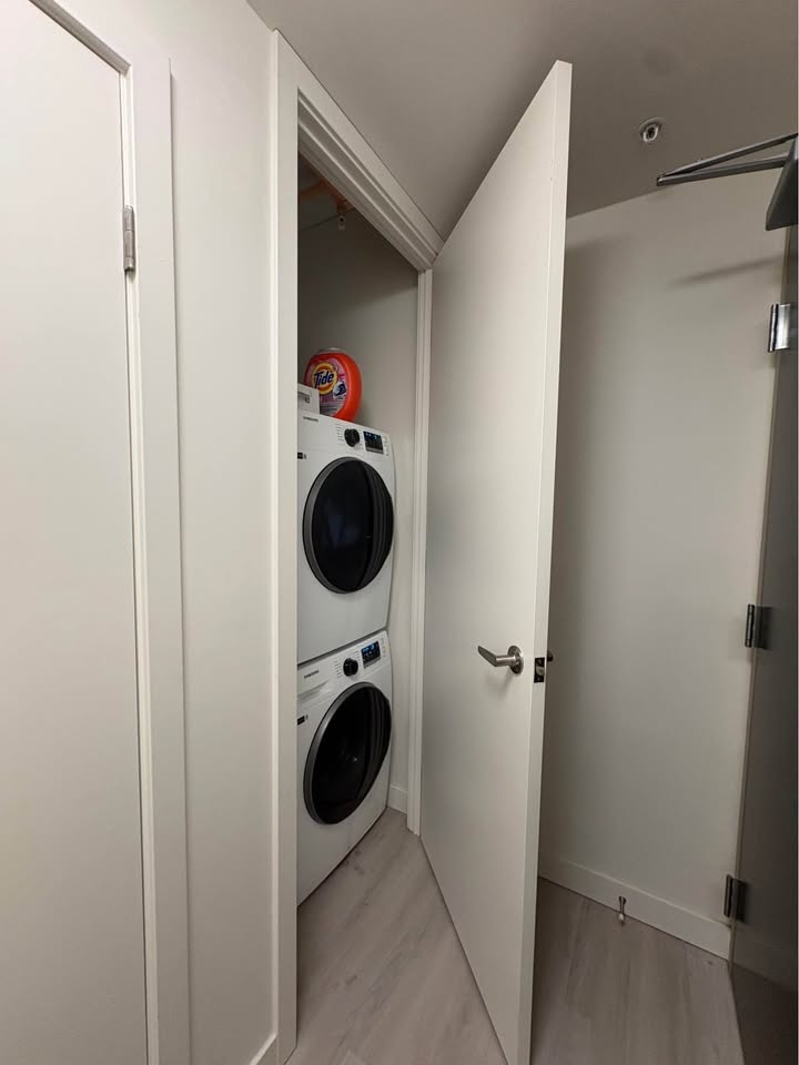 1 Bedroom in 2b2b Condo for Rent (Lease Takeover) - photo 5