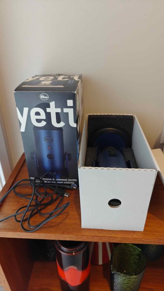 Blue Microphones Yeti USB Microphone - Midnight Blue - photo 2