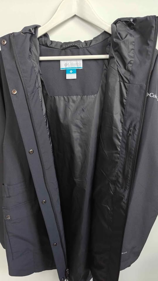 Columbia Women's Rain Jacket - Large - photo 2