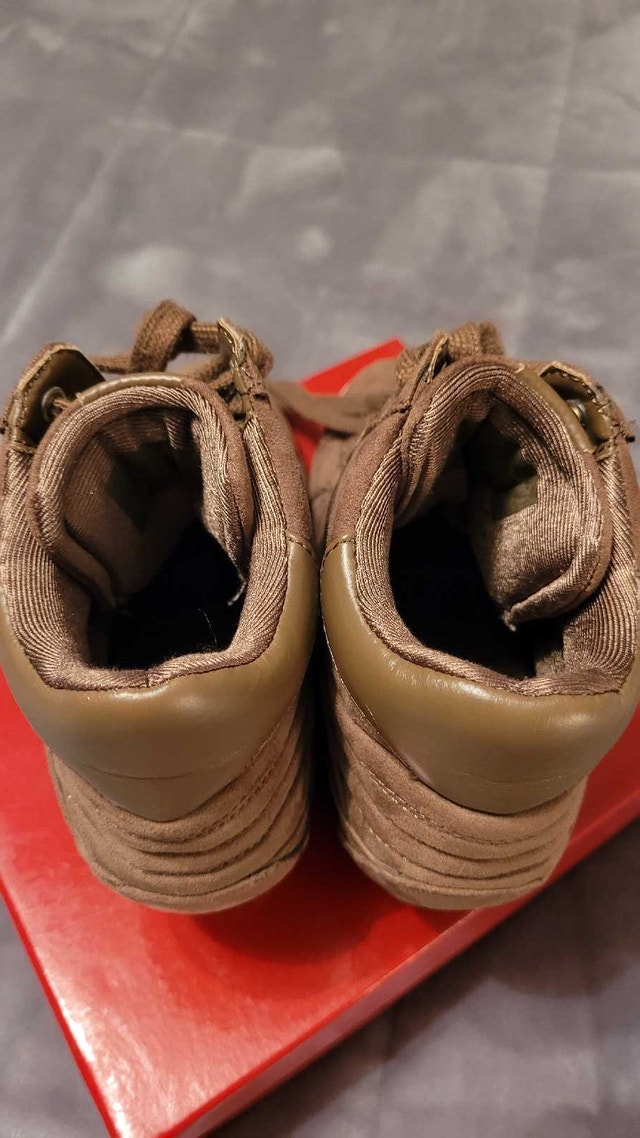 Guess Wedge Sneakers size 8 - photo 5