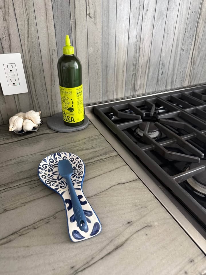 Blue & White Ceramic Spoon Rest (Like New) - photo 2