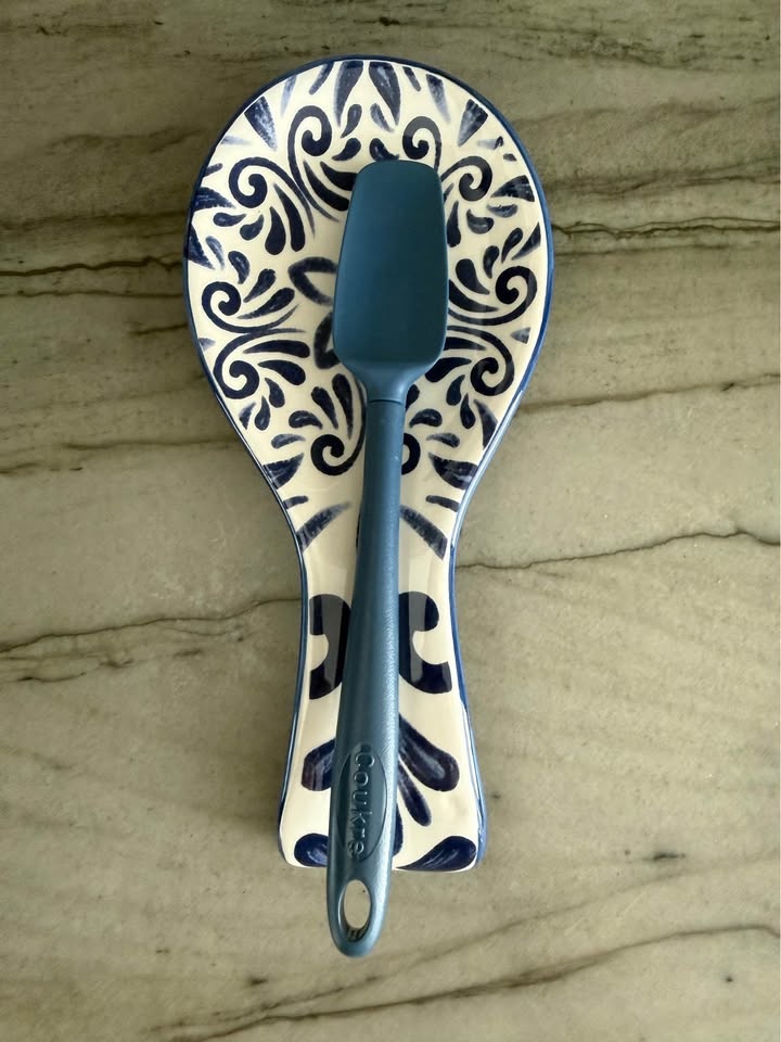 Blue & White Ceramic Spoon Rest (Like New) - photo 4