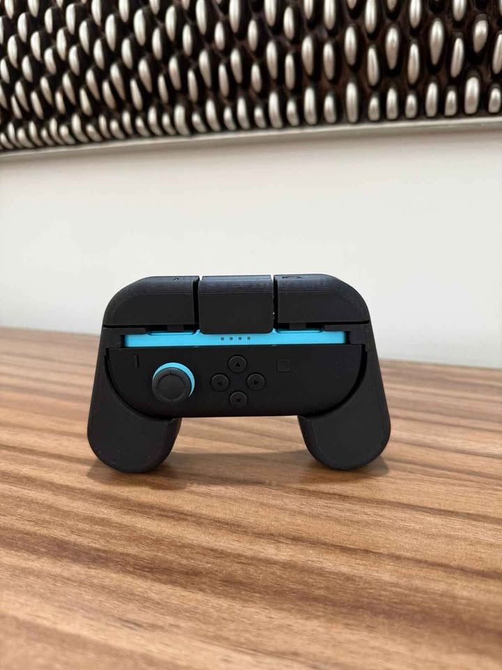 Nintendo Switch Grip Joycon Controller - photo 2